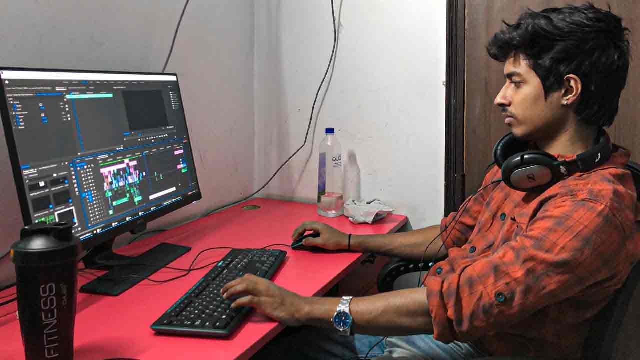 HOW Joyes Dass (DilliKaLadka) BECAME VIDEO EDITOR? - [Comments]